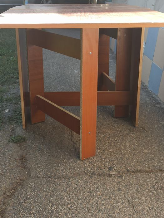 Стол книжка ЛДСП