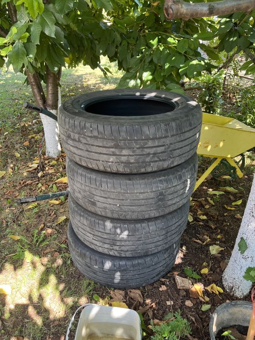 Anvelope 225/60 R17 99H