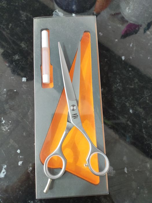 Продам ножницы для парикмахера