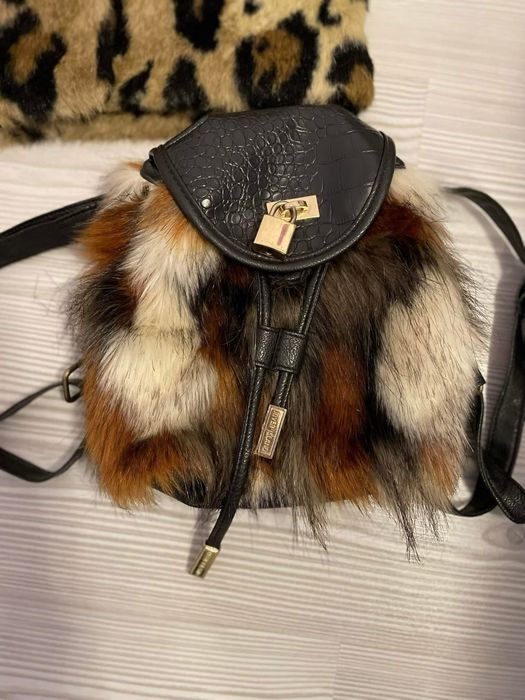 Geaca River Island + ghiozdan fete