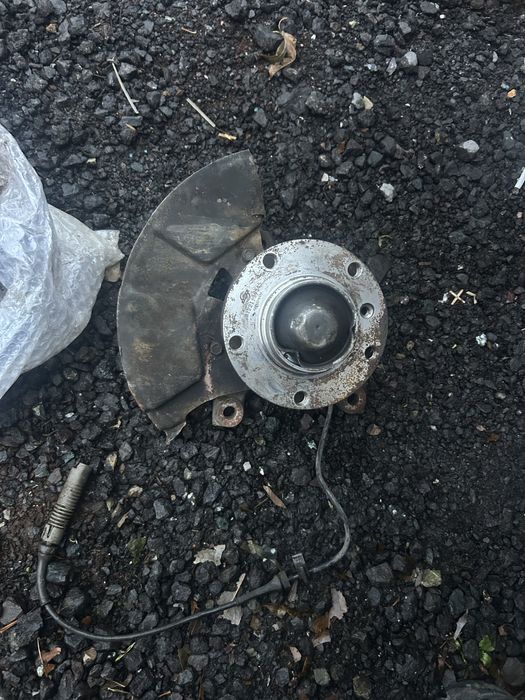 Продам цапфу от бмв е36