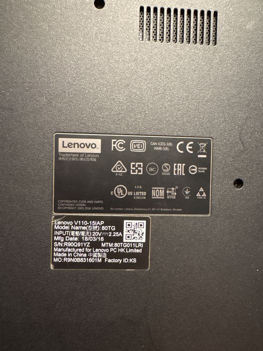 Vand laptop Lenovo