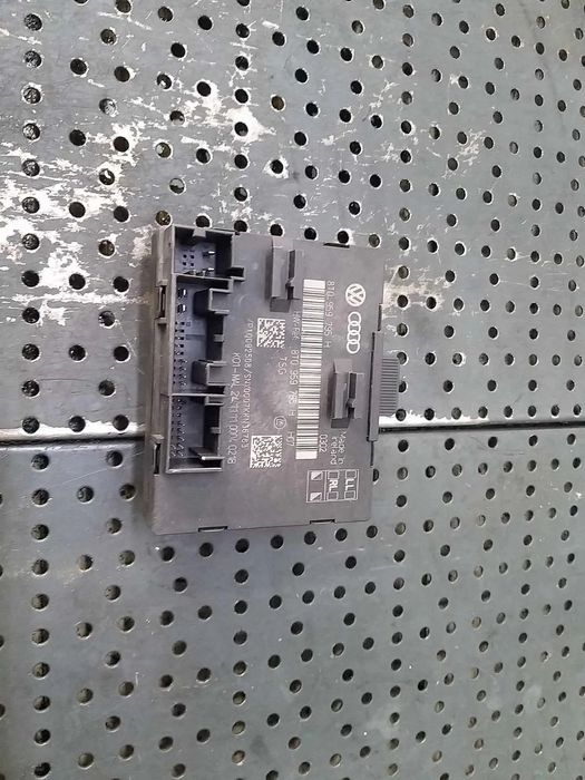 Modul usa stanga spate audi a4 b8 8k 8t0959795h