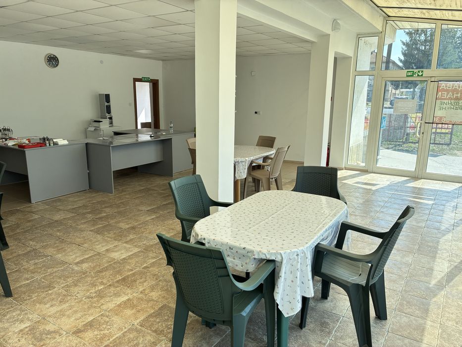 Отдавам пмещения под наем в индустриална зона