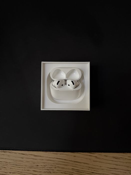 Airpods 4 Noise Cancellation
