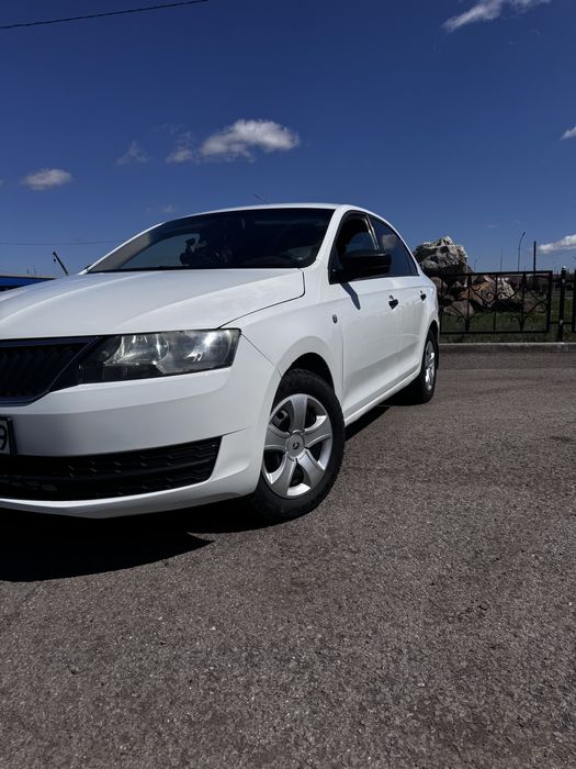 Шкода рапид продам