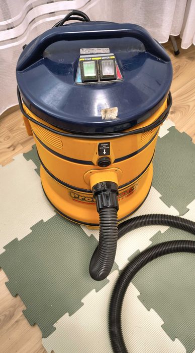 Aspirator profesional Gisowatt ProfiClean Plus PC P35