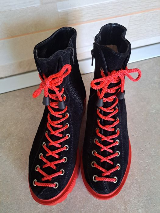 Ghete dama din piele naturala nr 36 pret 50lei