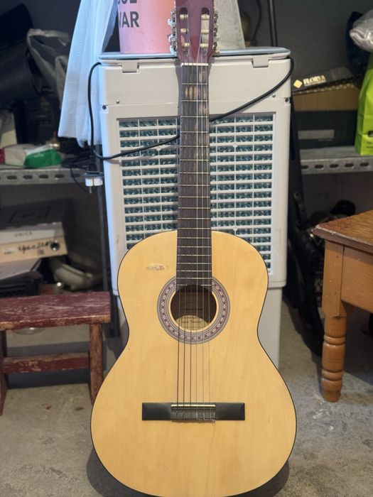 Срочна продам Гитара