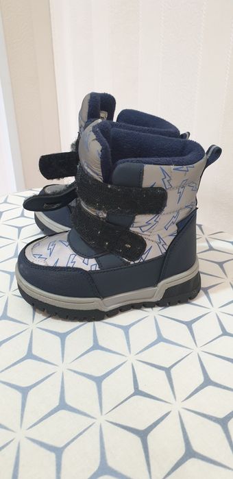 Продам ботинки 23 размер