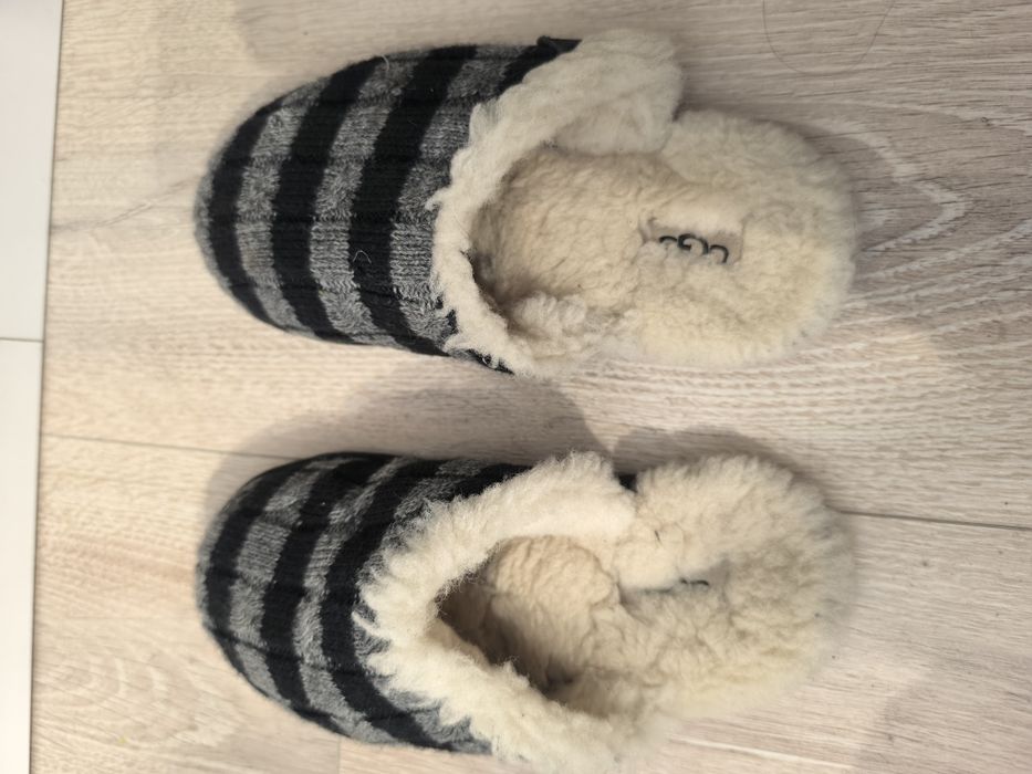 UGG papuci de casa măr 30