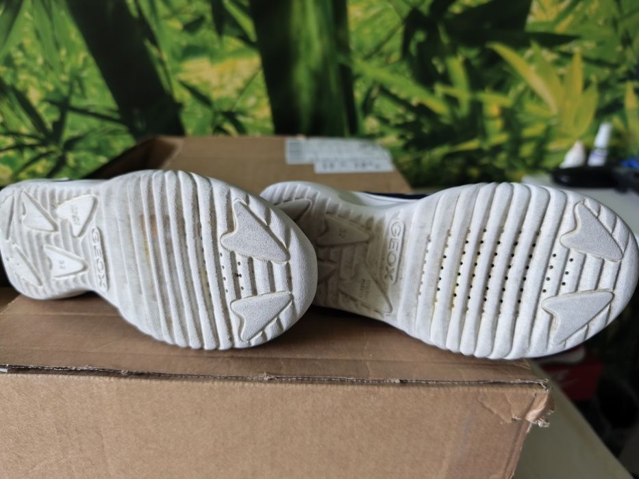 Обувки за момче Geox и Nike