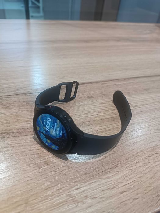 Galaxy Watch 4 состояние отличное