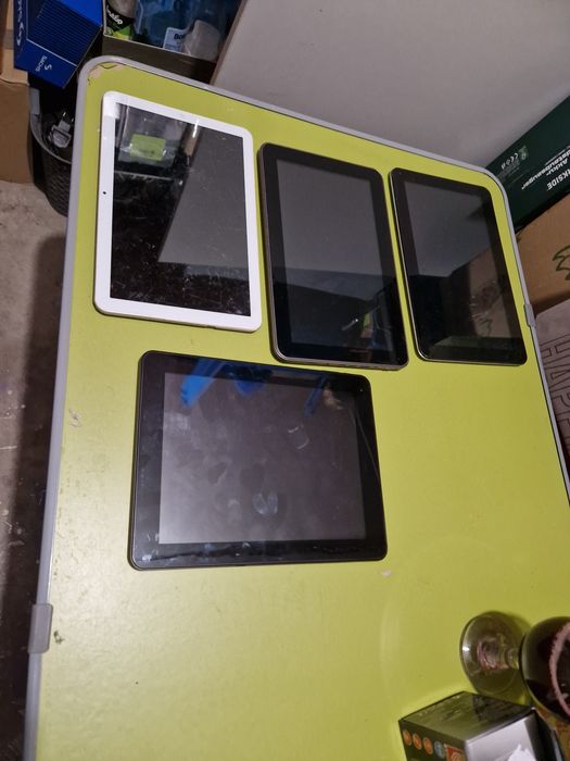 Tableta 10 înch fara accesorii și informații