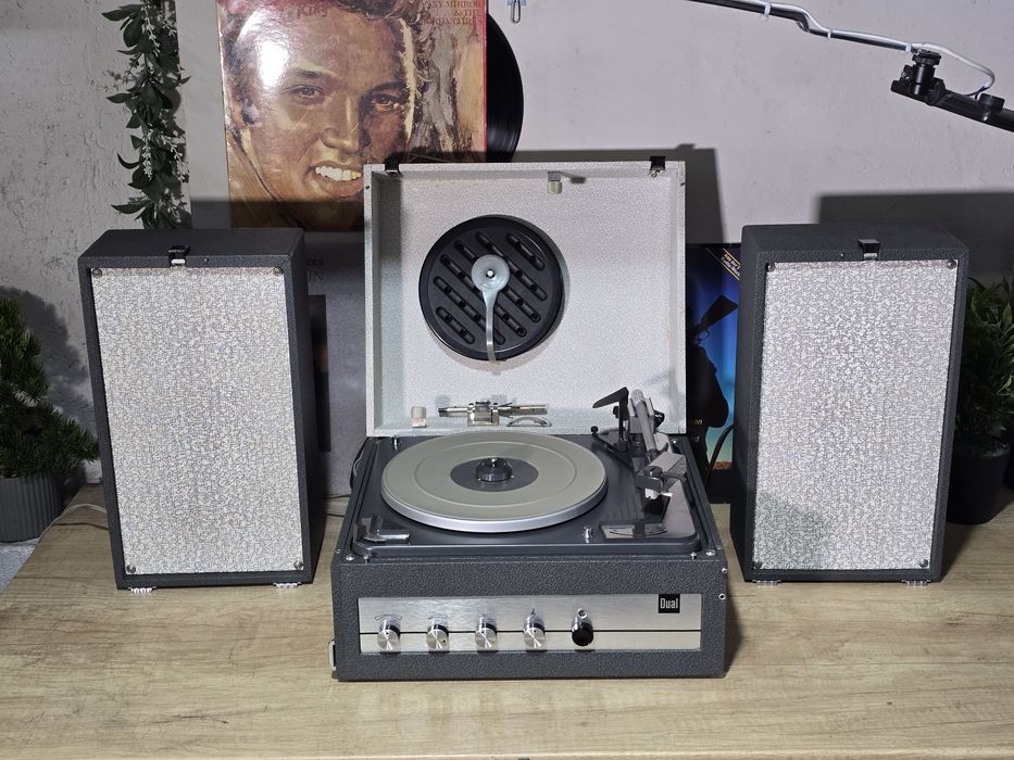 Pickup DUAL P-1011 v26, full automatic, cu amplificare pe lămpi,boxe