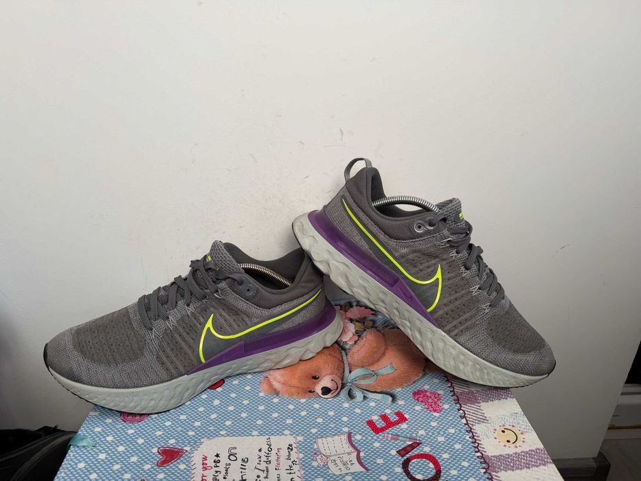 Nike React Infinity Run Flyknit 2 Grey Volt Wild Berry''оригинални мар
