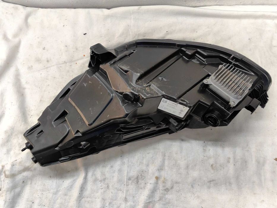 Оригинален фар Тесла  Tesla 3/Y Full Led