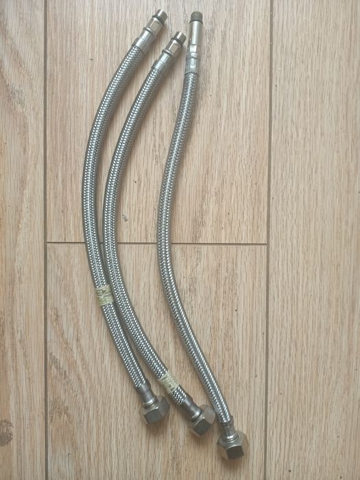 Гибкая подводка для смесителя