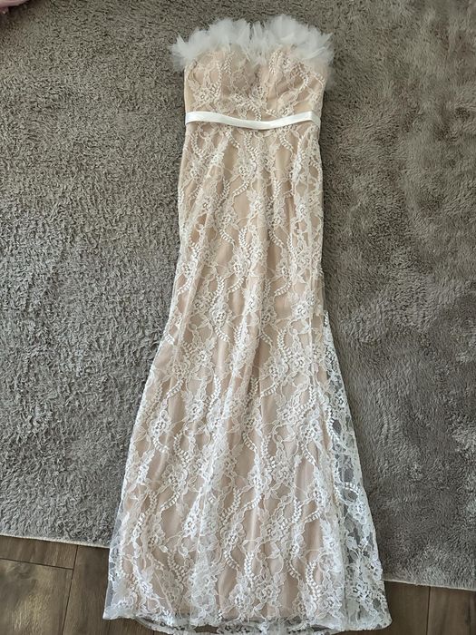 Официална, изключително елегантна  рокля