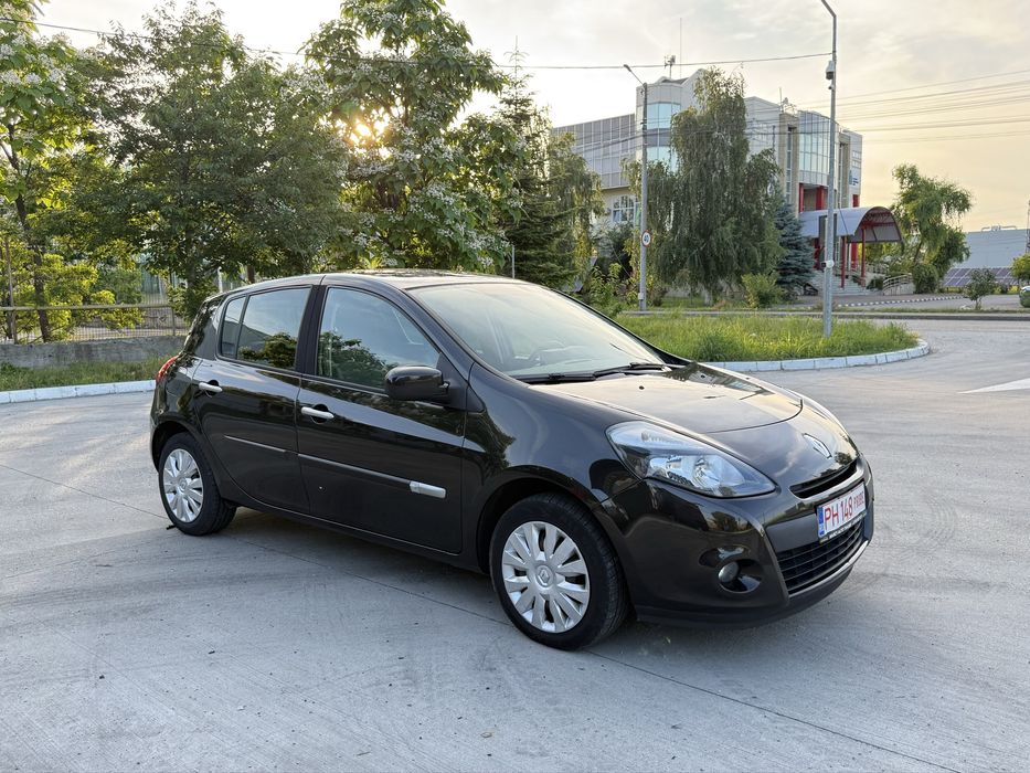 RENAULT Clio 2011 — imagine 4