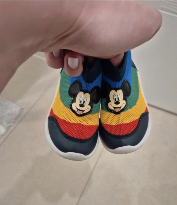 Adidasi Mickey Mouse