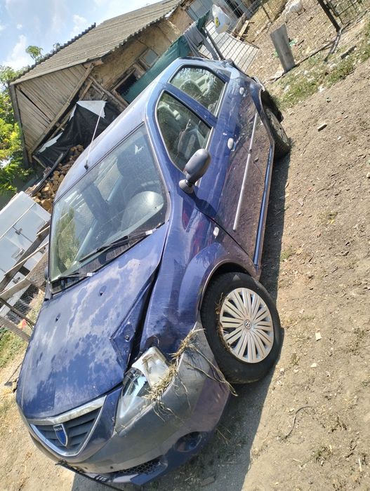 Dacia logan 1 avariată