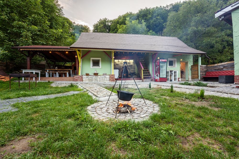Inchiriez cabana, casa de vacanta (Sighisoara),L