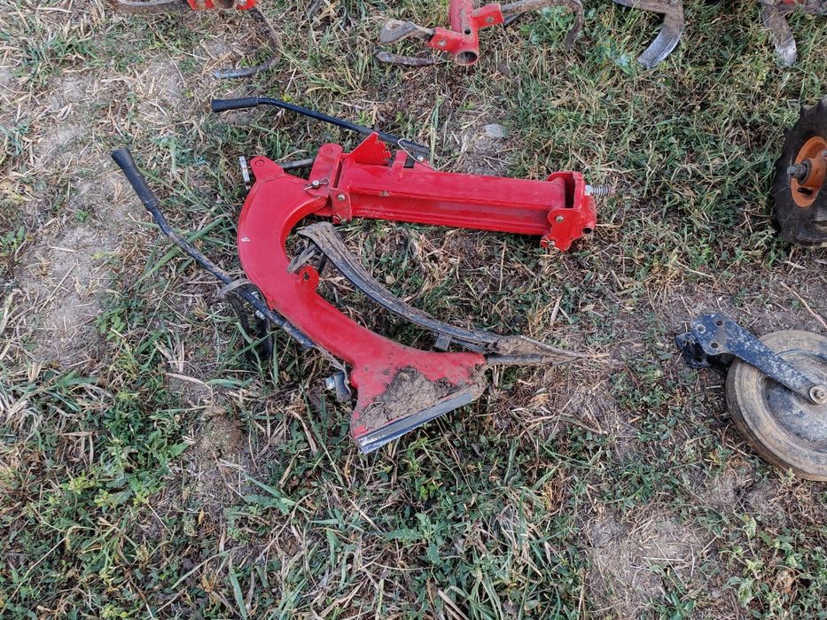 Vând motocultor Kipor KDT 910E + accesorii