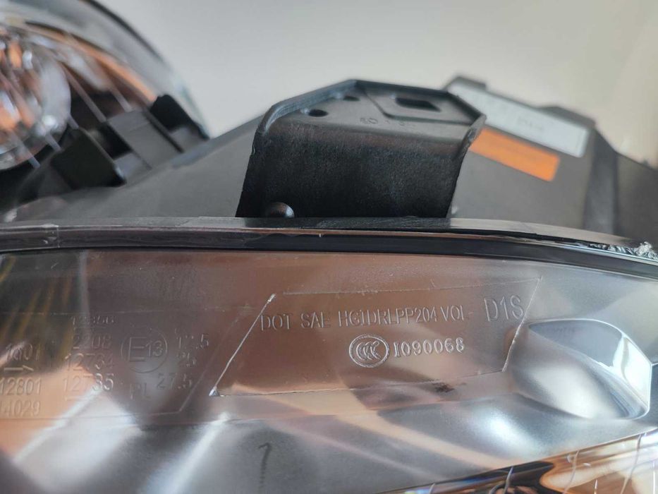 Фарове Ауди А4 Б7 Би Ксенон Нови  Audi A4 B7 Bi Xenon