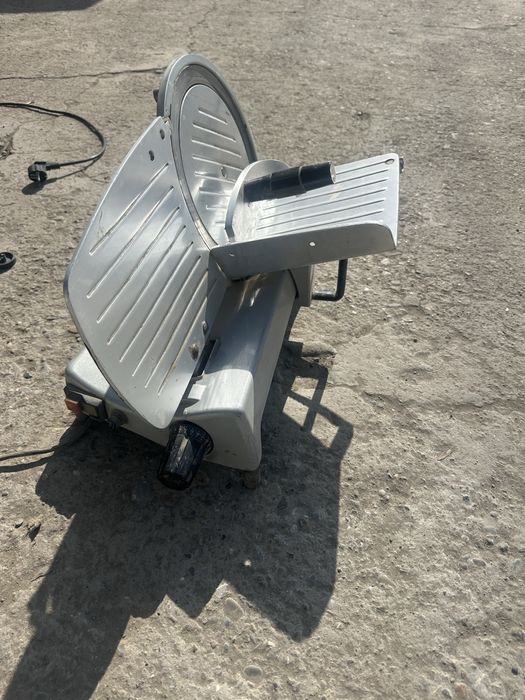 Продаётся слайсер резки