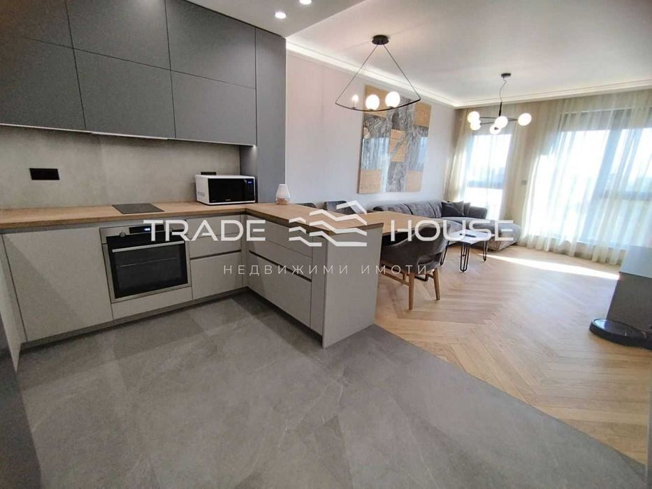 Дава се под наем Двустаен апартамент в Пловдив, Тракия - 68 кв.м за 510 € - Снимка #1