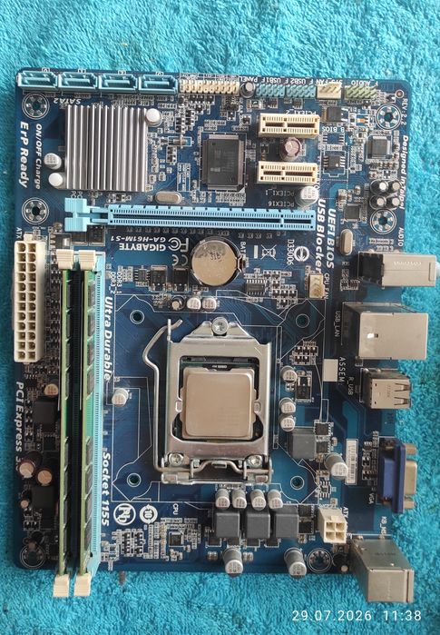 Материнская плата Gigabyte GA-H61M-S1 в комплекте
