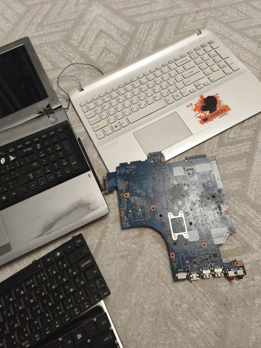 Ноутбуки на запчасти