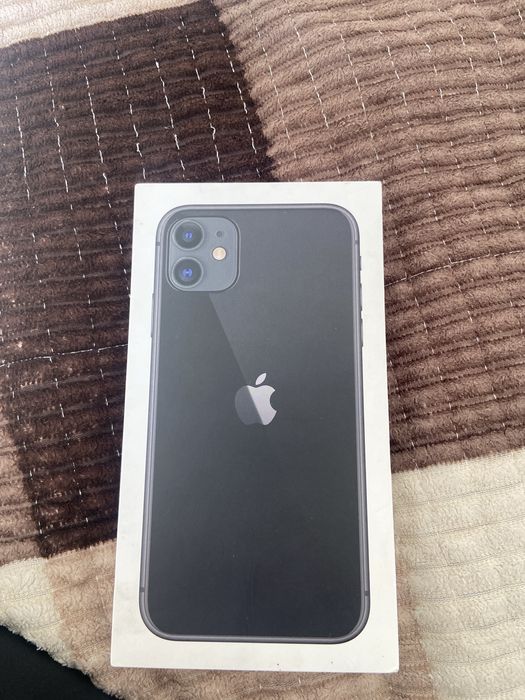 Обменяю айфон 11