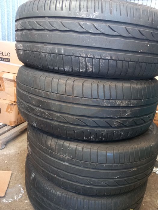 Vând anvelopele 205 55 16