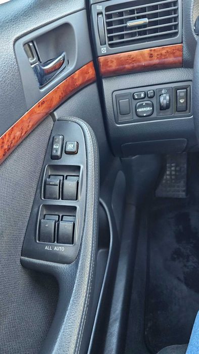 Toyota Avensis 2004 2.0 VVT-i