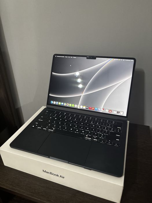 Macbook Air M2 2022