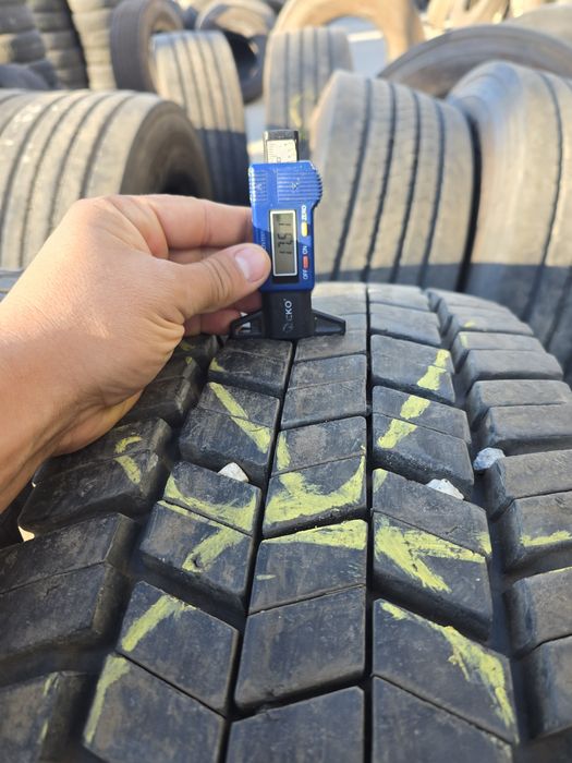 Anvelope de tractiune 275-70r22.5 Semperit