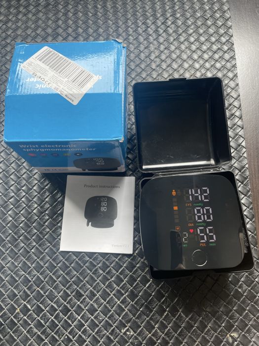 tensiometru incheietura mana