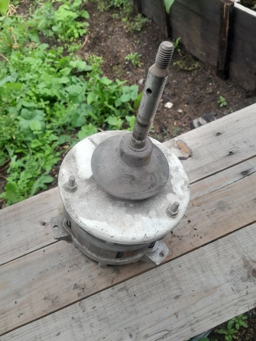 Продам  двигатели  о стиральных машин б/у.