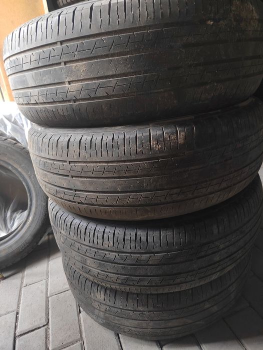 Продам комплект летних шин