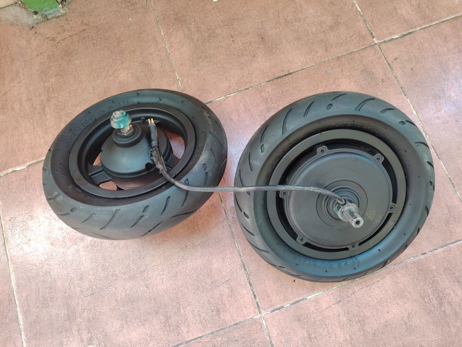 Гуми за Тротинетка с двигател
