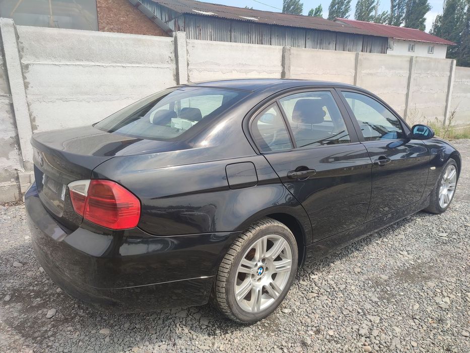 Usa fata stanga-dreapta/ Usa spate stanga-dreapta/ Capota spate/ Bara spate/ Stop spate BMW E90