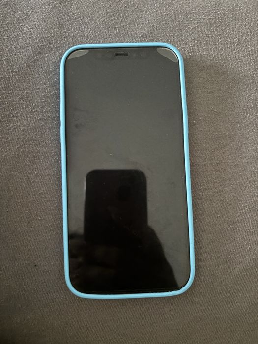 Телефон: Iphone 12