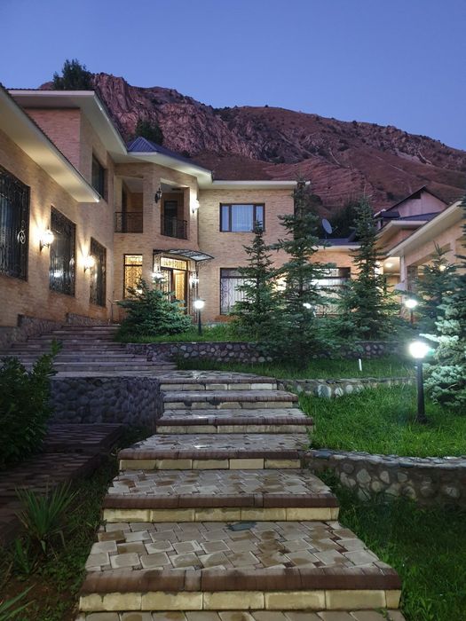 Сдаётся дача посуточно в Чимган..