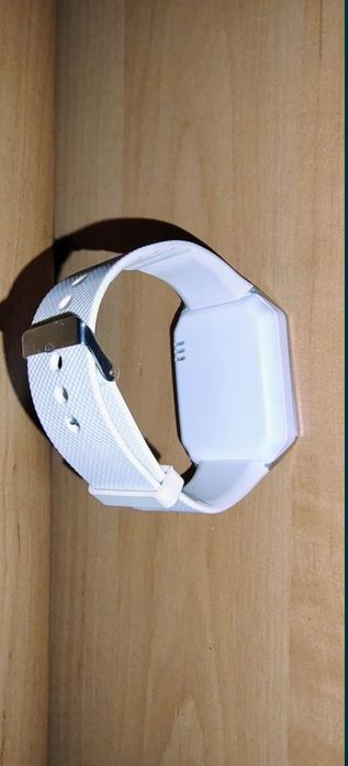Curea alba neagra sau portocalie & smartwatch