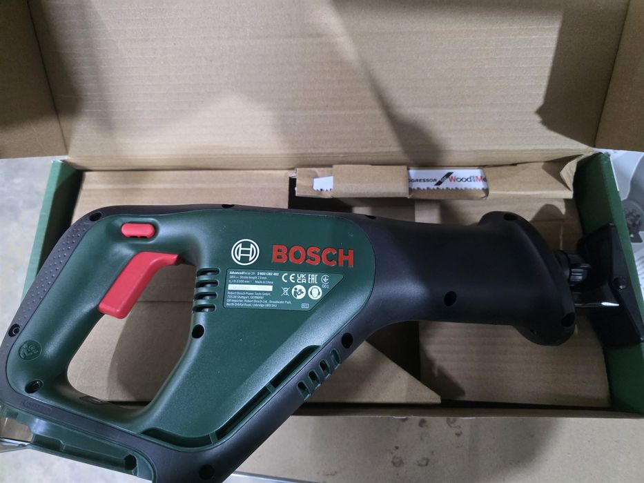 Fierastrau sabie cu acumulator 18V, schimbare panza fara scule Bosch AdvancedRecip 18