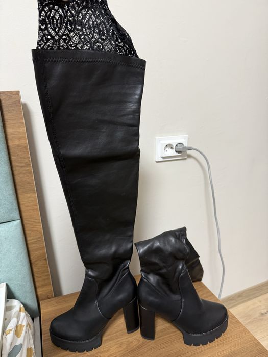 Дамски високи ботуши с висок ток тип чизми