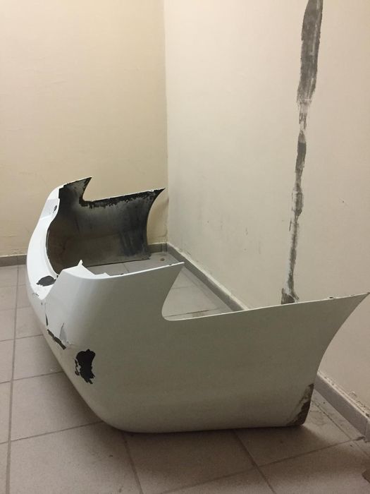 Продам задний бампер тойота Camry 40