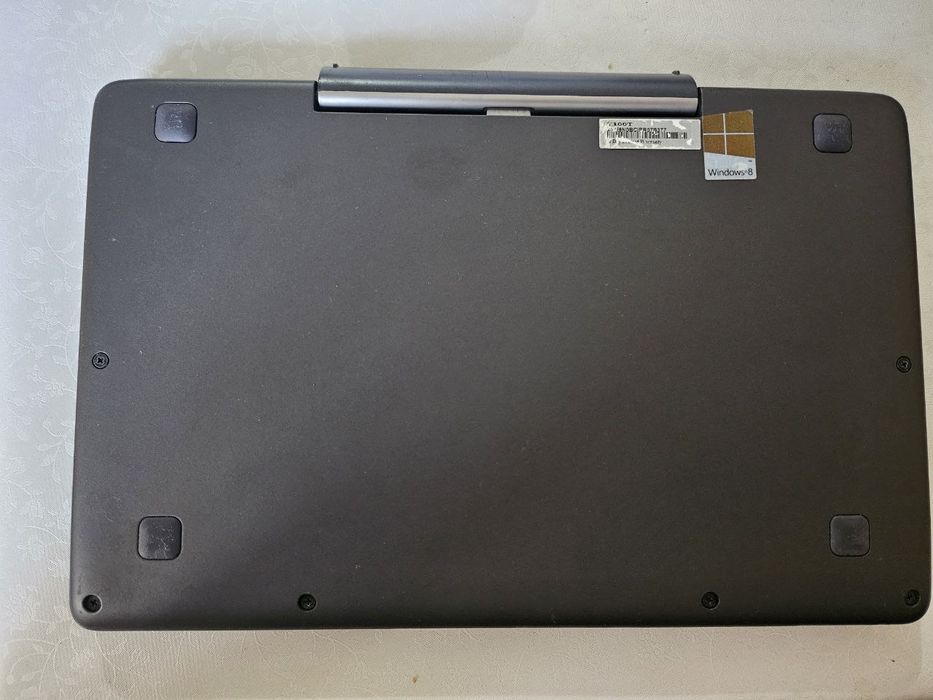 Нэтбук трансформер Asus в рабочем состоянии